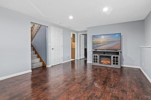 1916 84th Ave N-14.jpg