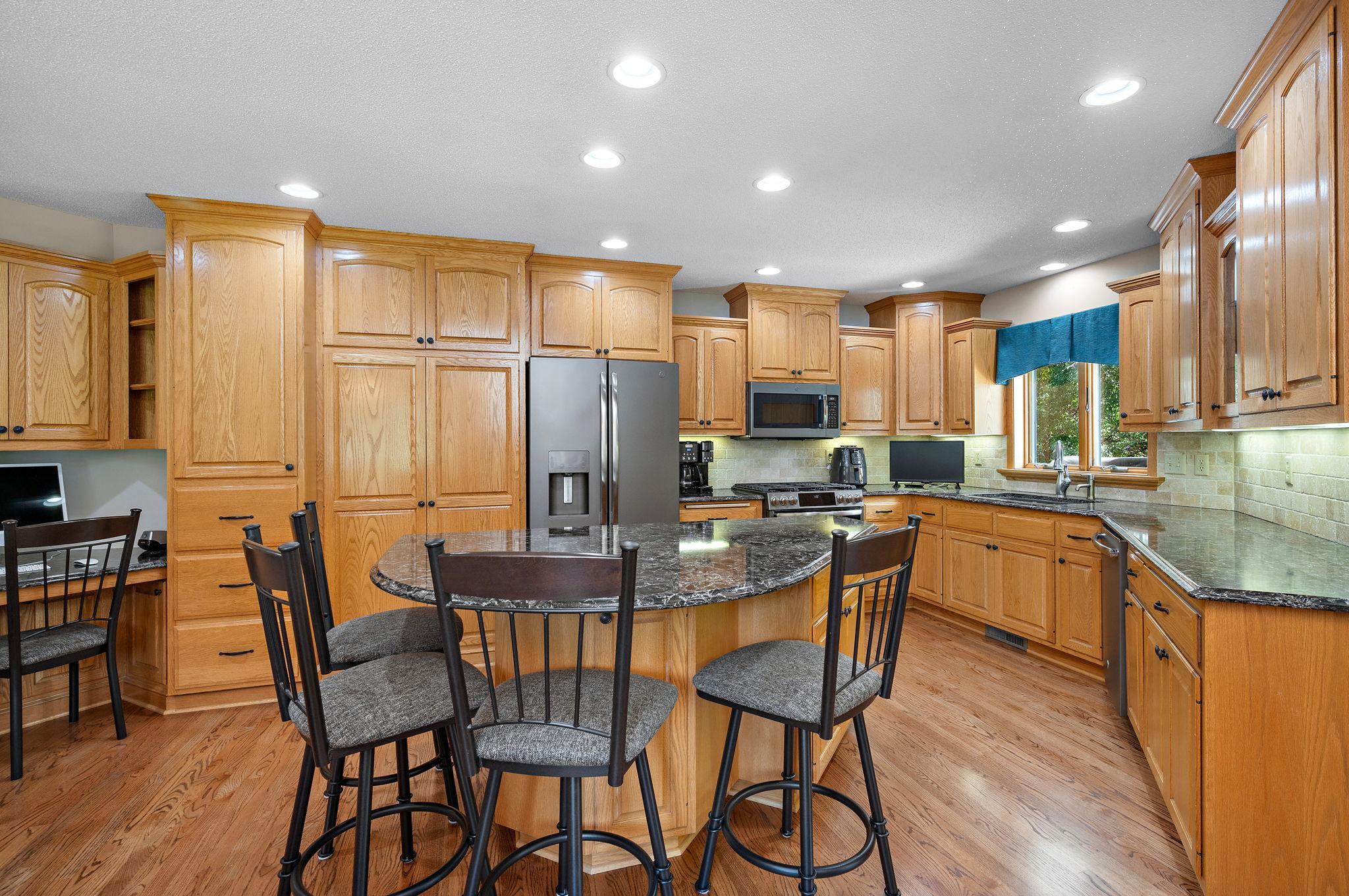 Plenty of cabinets