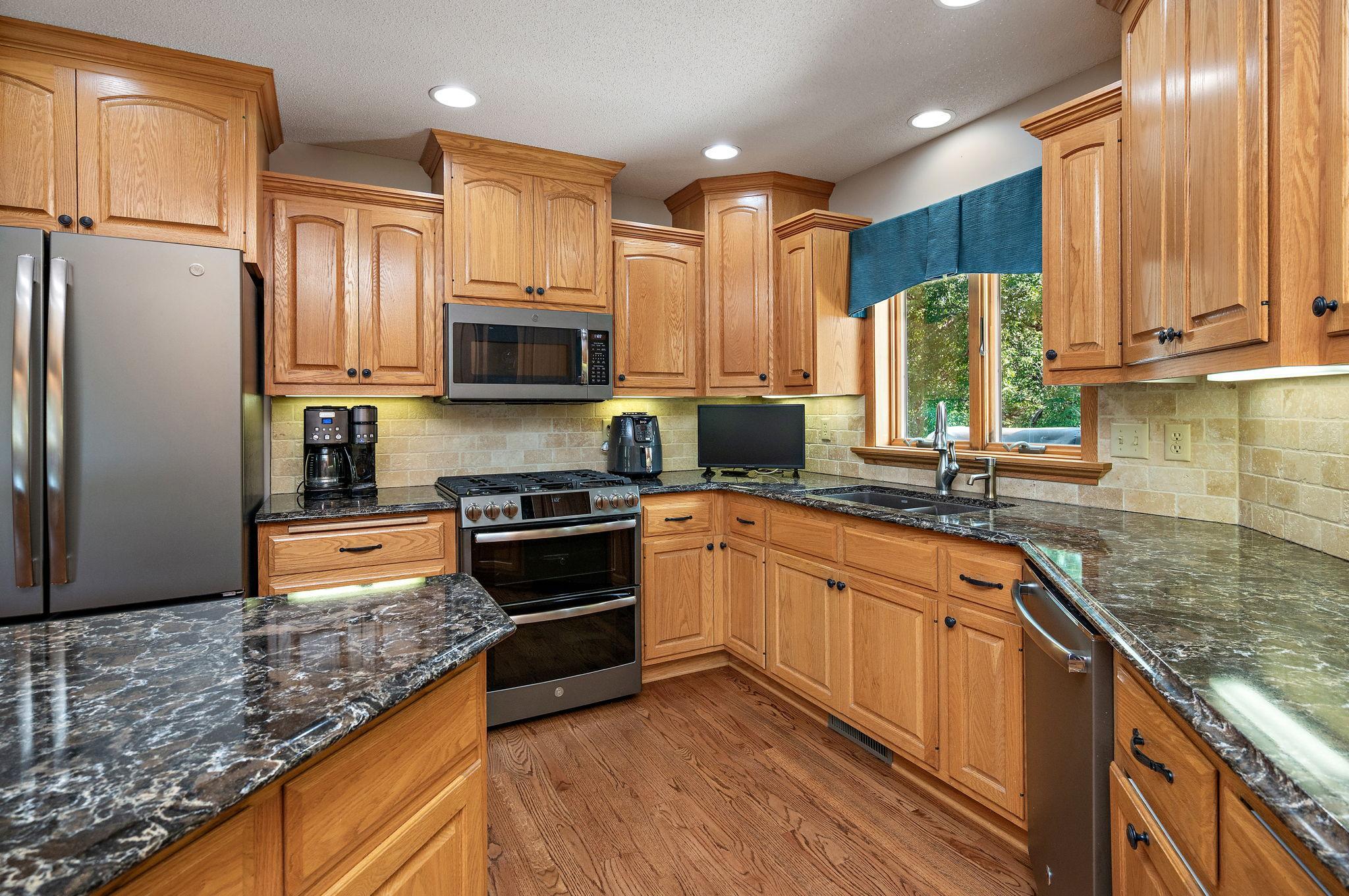 Oak cabinets and flooring