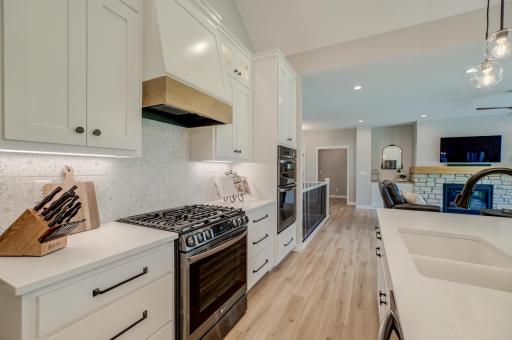 13221 Court Pl-37.jpg