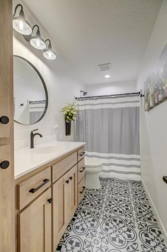 13221 Court Pl-70.jpg