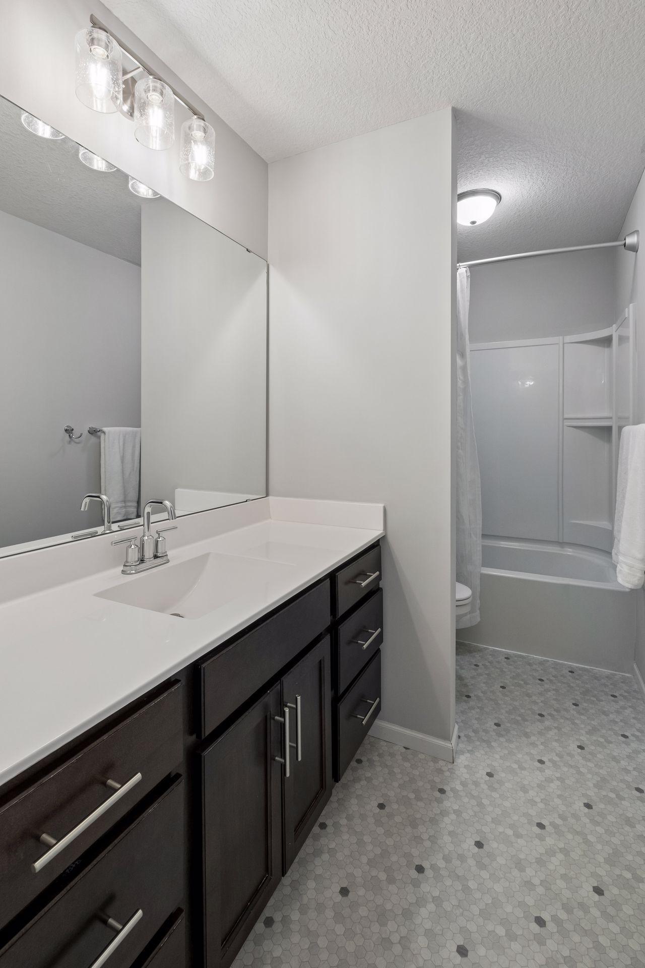 Upper Level Full Bath