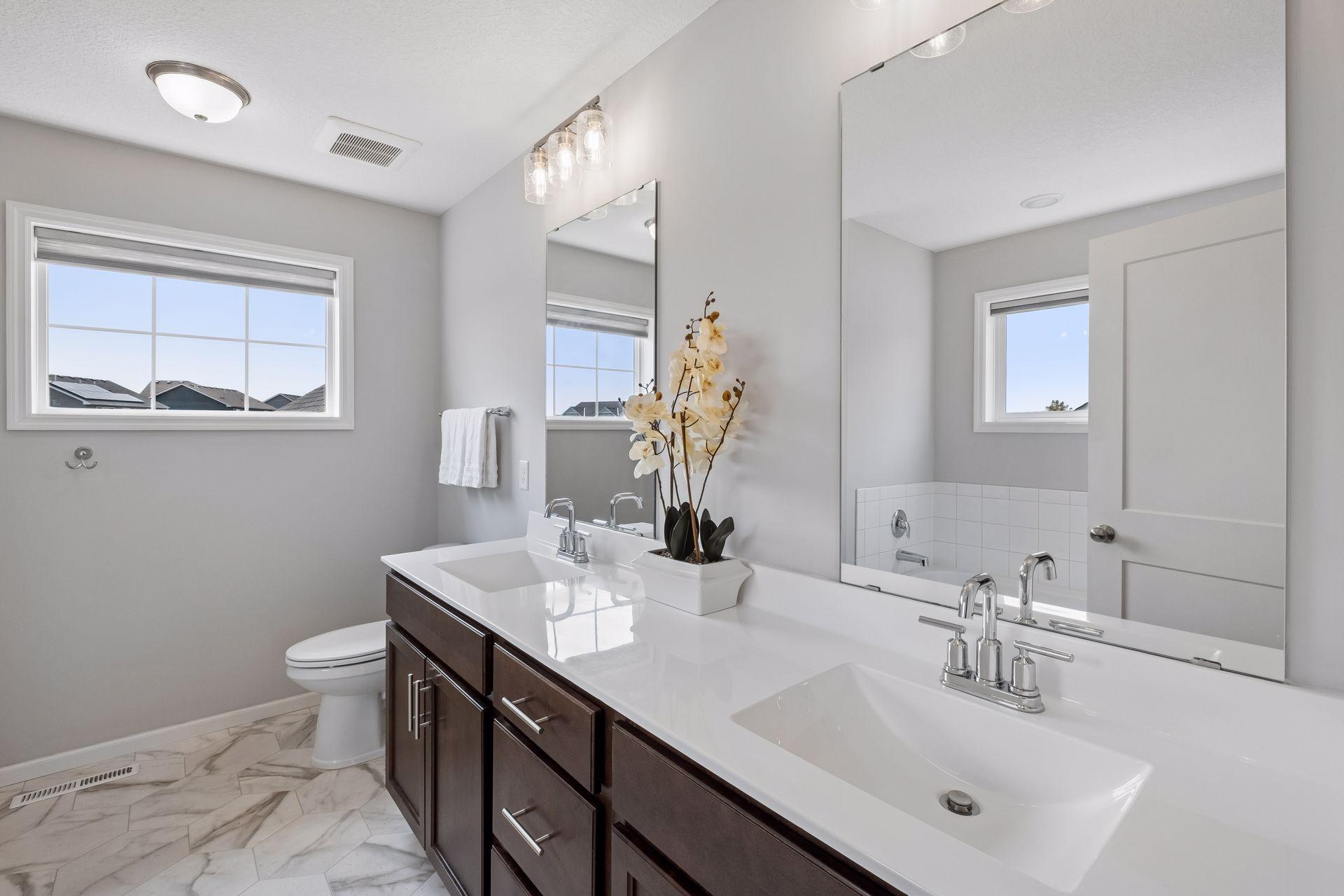 Primary Bath w/Dual Sinks