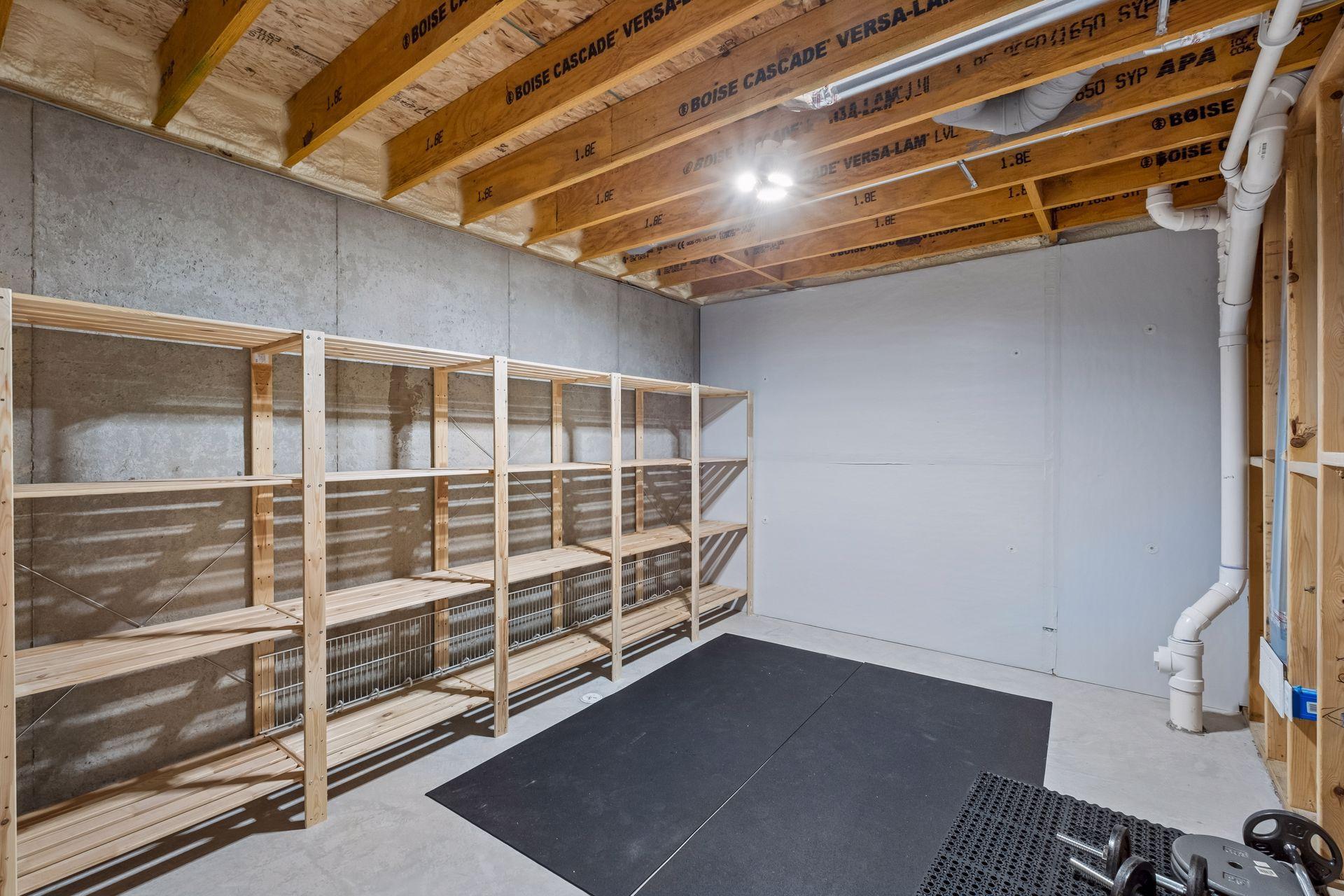 Large Additional Flex Room in LL