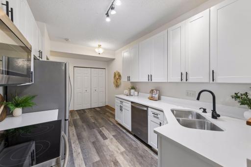 1524 Liberty Circle, Shakopee, MN 55379