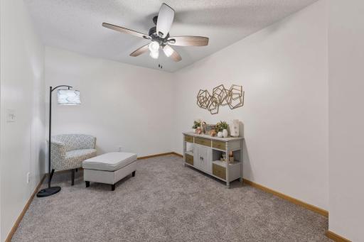 1524 Liberty Circle, Shakopee, MN 55379