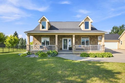 823 Birdie Court, Mapleton, ND 58059