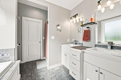 Master Private Bath with Dual Vanity, Jetted Tub and Tiled Walk-In Shower