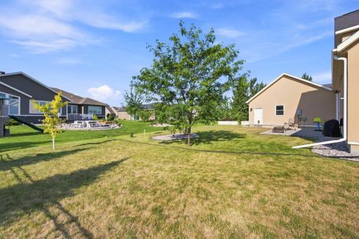 823 Birdie Court, Mapleton, ND 58059