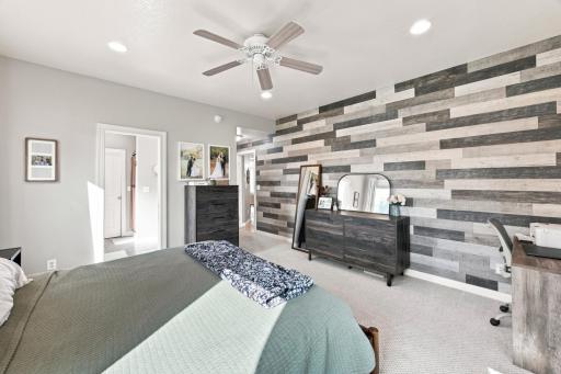 Master Suite to Private Bath/Walk-In Closet