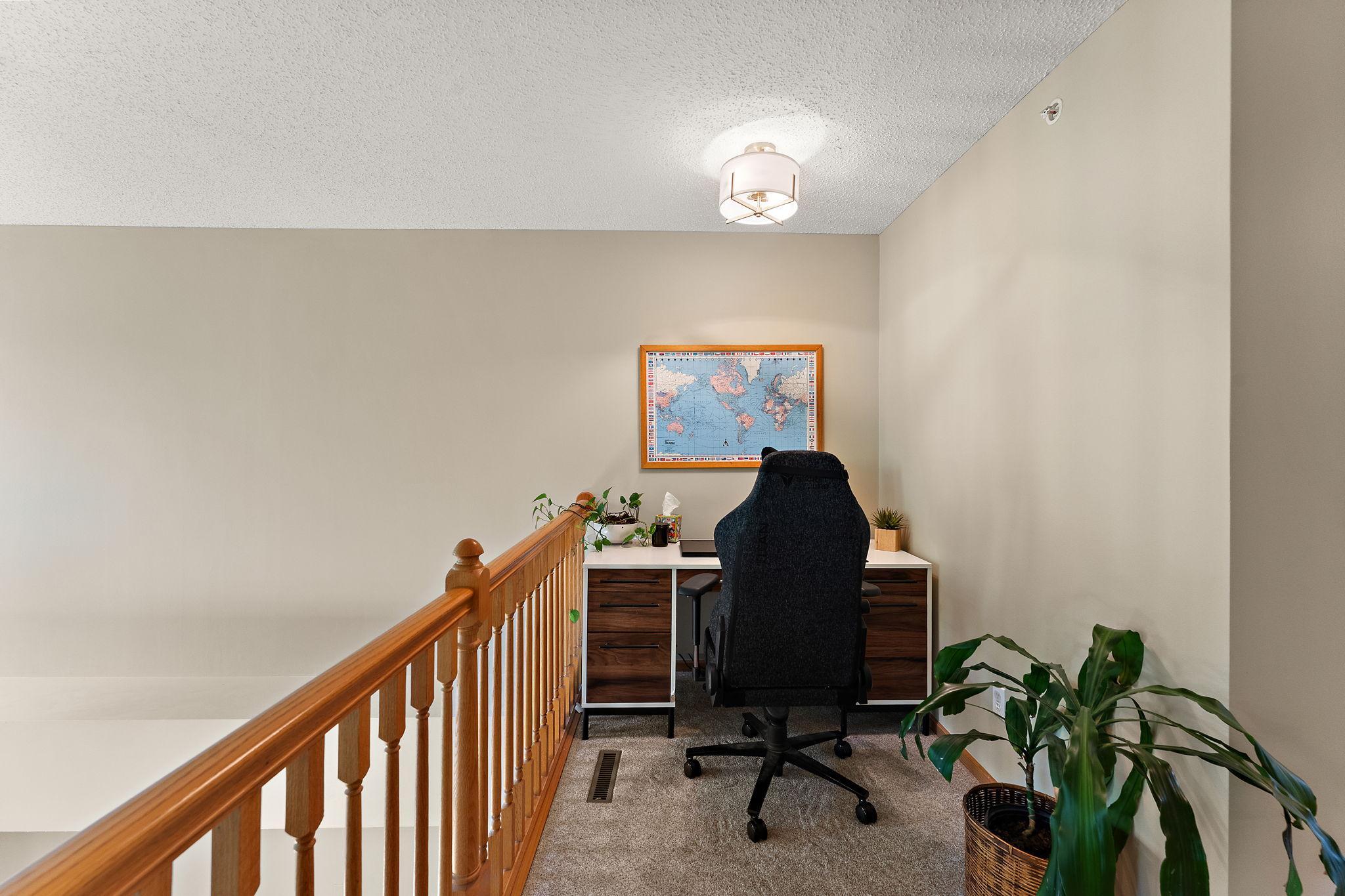 Upper level loft!