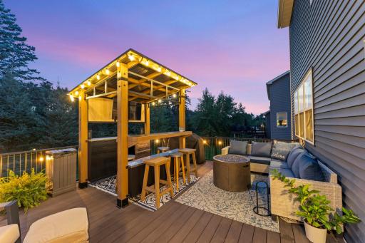 1420 Summit Court, Stillwater, MN 55082