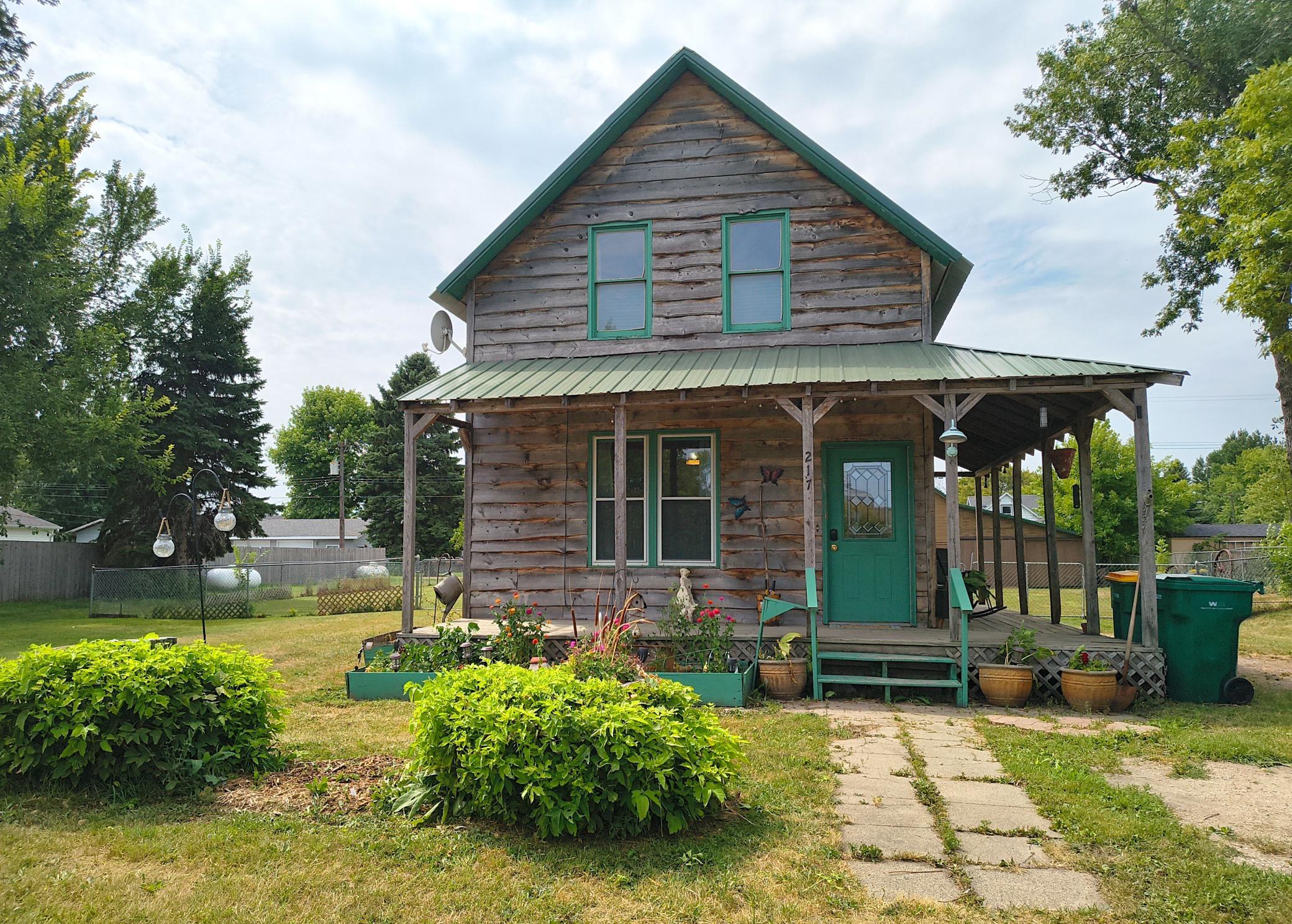 217 Ives Street, Buxton, ND 58218
