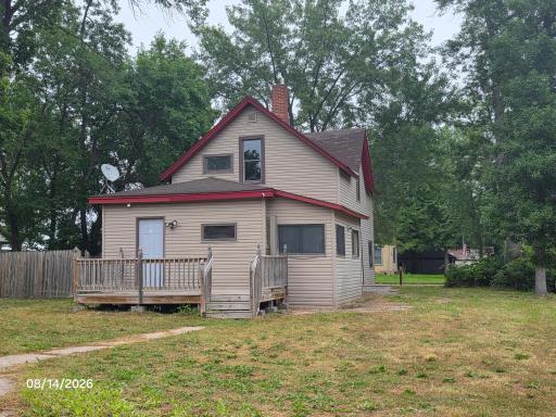 Photo for 31 Ripley Street E, Litchfield, MN 55355 - listing #7130266 31 E Ripley Ave Litchfield - 3 BR 2 Bath home with 2+1 Car Garages on Corner Lot