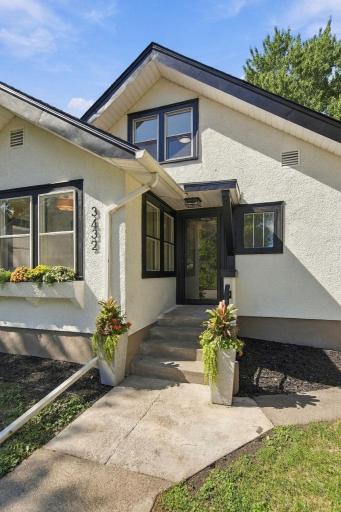 3432 34th Avenue S, Minneapolis, MN 55406