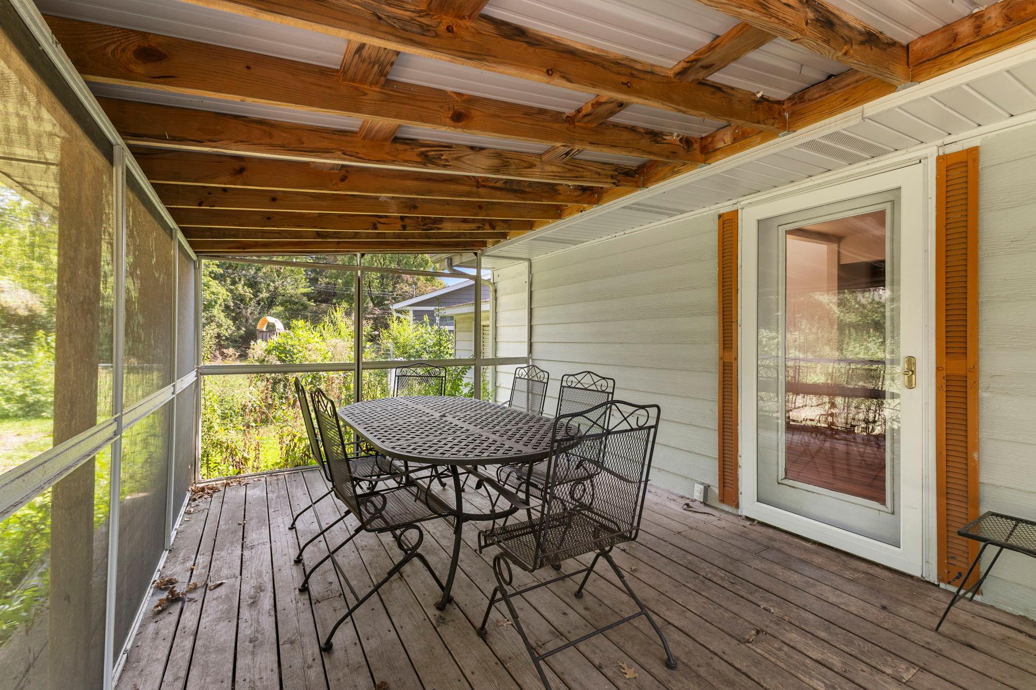 Outside, there’s no shortage of places to enjoy the setting.