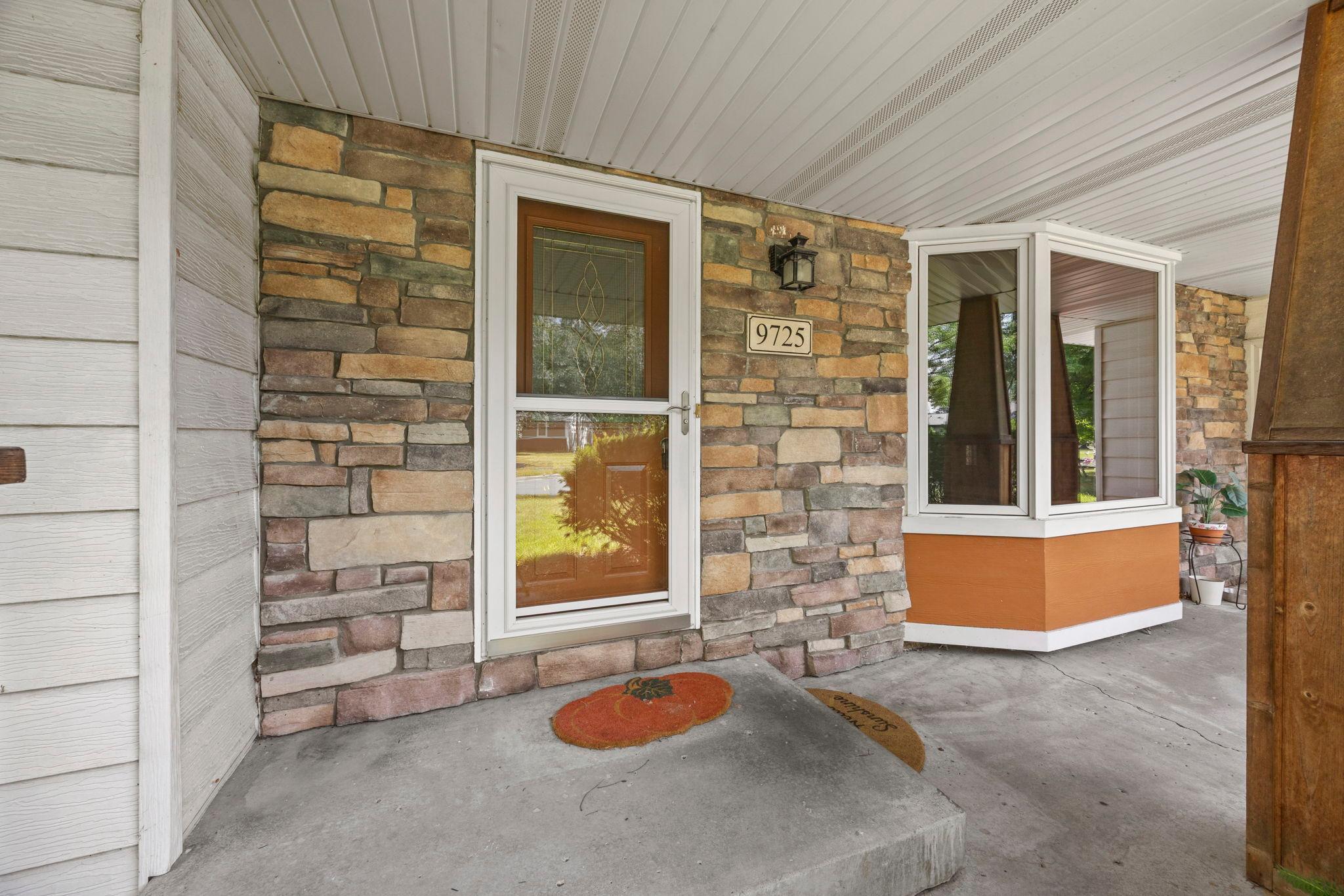 Start the morning on the front porch, relax on the screened porch, or gather around the back patio!