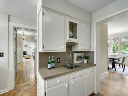 754 Linwood Avenue, Saint Paul, MN 55105