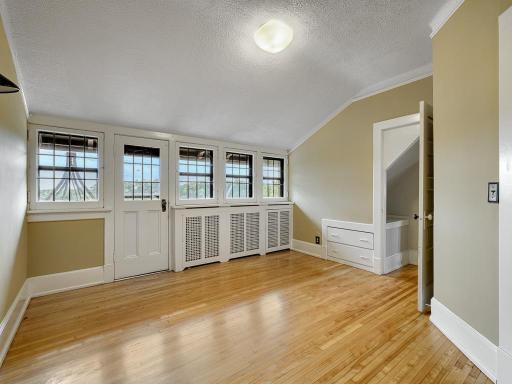 754 Linwood Avenue, Saint Paul, MN 55105