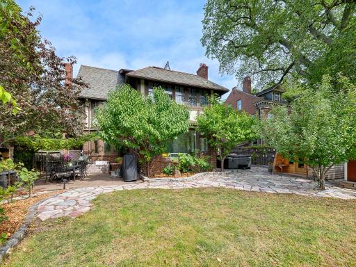 754 Linwood Avenue, Saint Paul, MN 55105