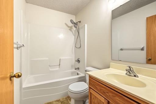 12 City View Lane, Saint Paul, MN 55107