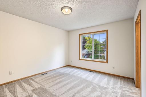 12 City View Lane, Saint Paul, MN 55107