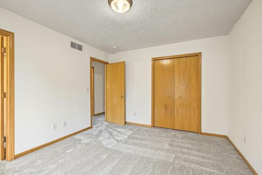 12 City View Lane, Saint Paul, MN 55107