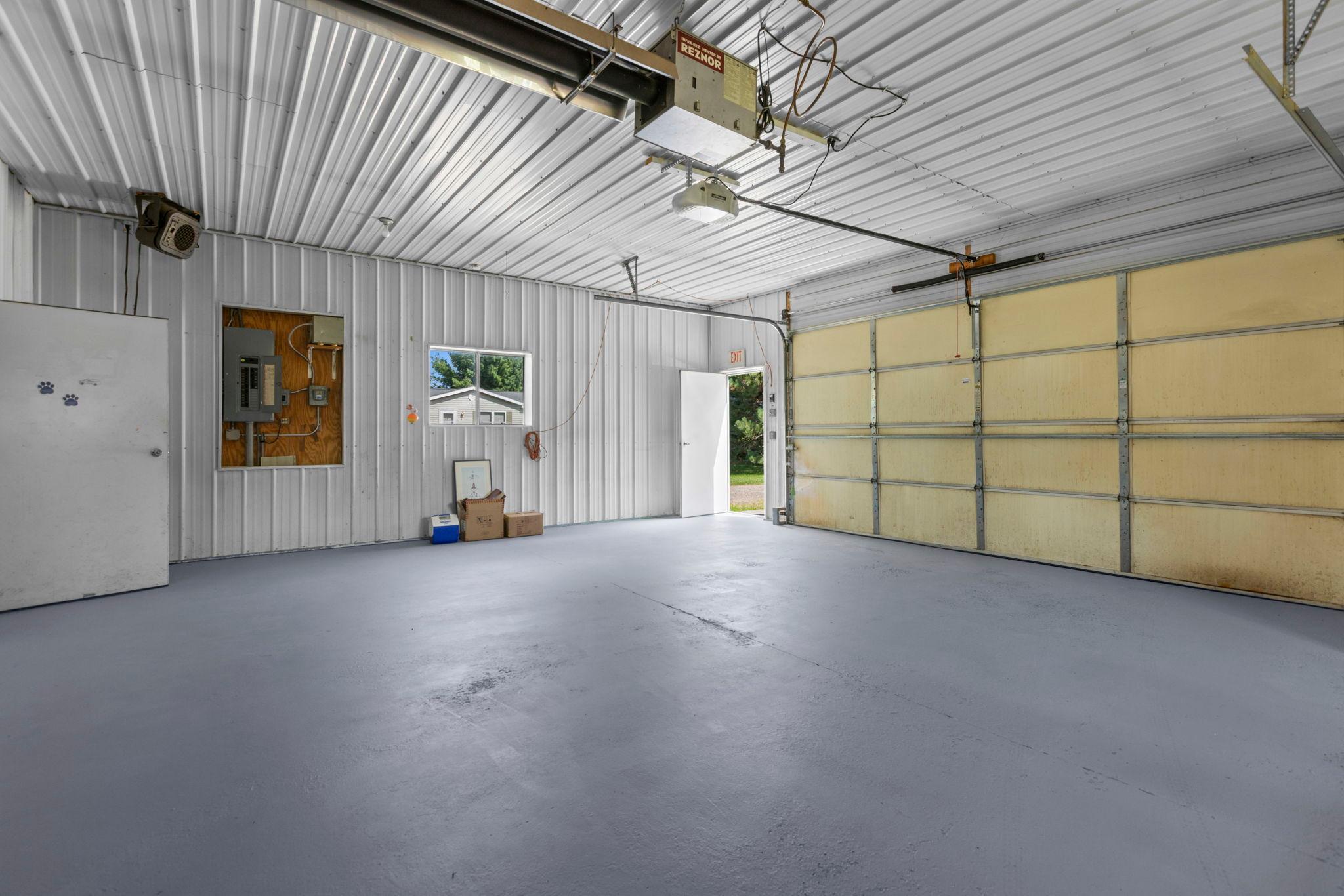 3 phase electric, propane heater and immaculately kept