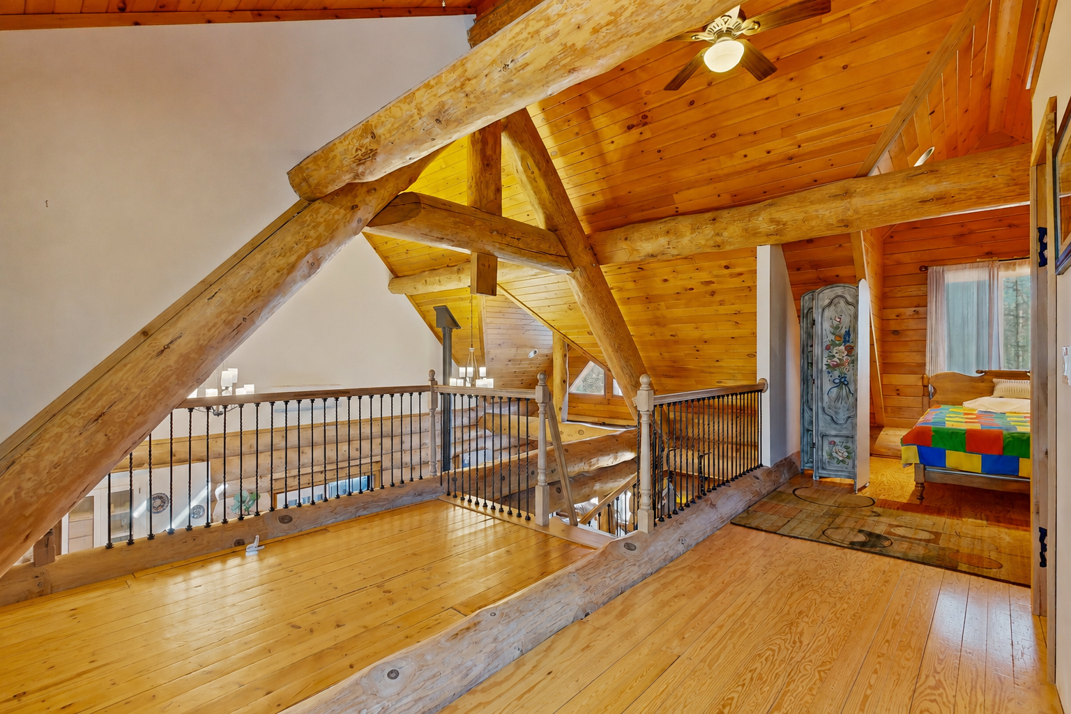 bonus room- upstairs 1.png