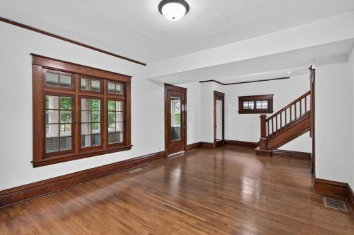 2162 Dayton Avenue, Saint Paul, MN 55104