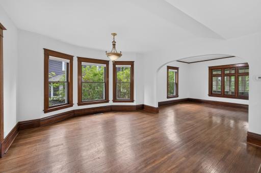 2162 Dayton Avenue, Saint Paul, MN 55104