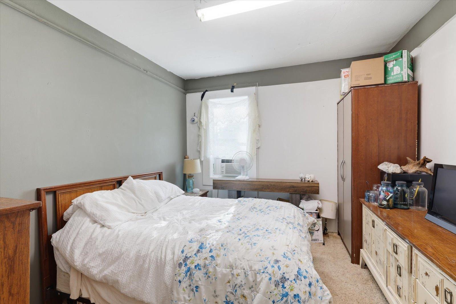 Main Floor Bed 1