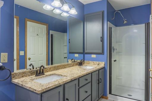 7657 Primrose Place, Chanhassen, MN 55317
