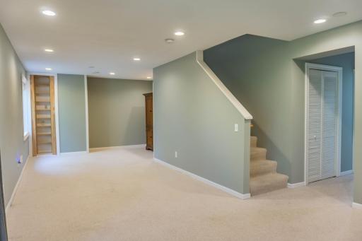 7657 Primrose Place, Chanhassen, MN 55317