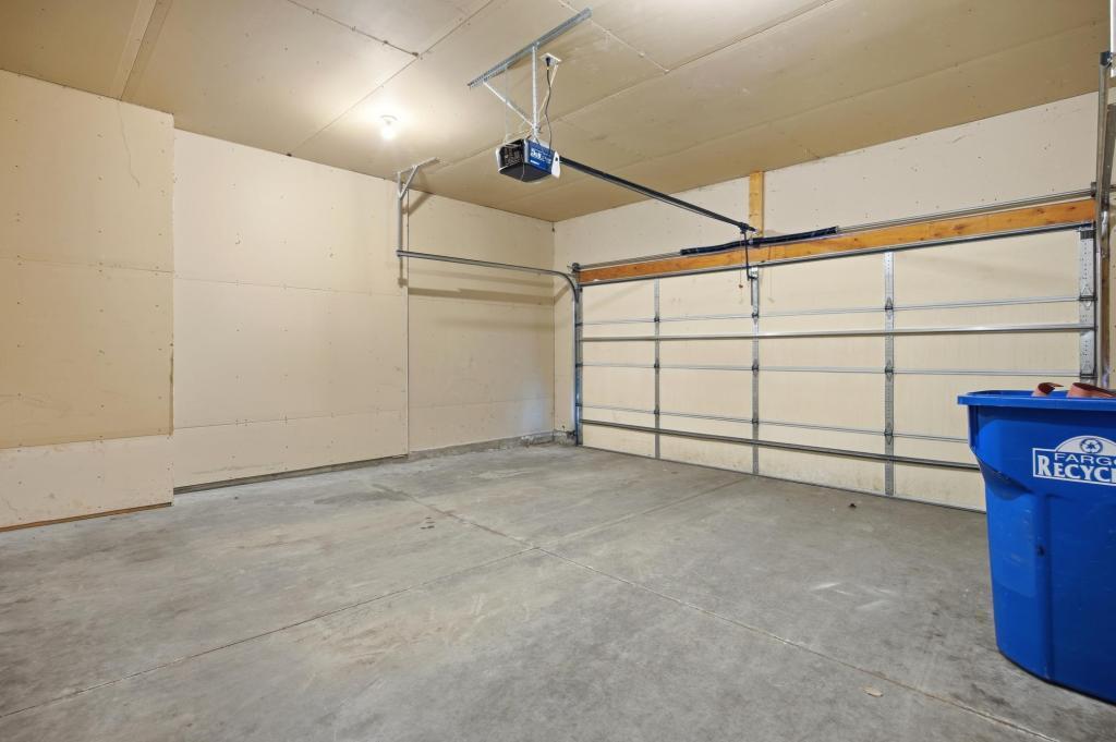 Garage 2.jpg