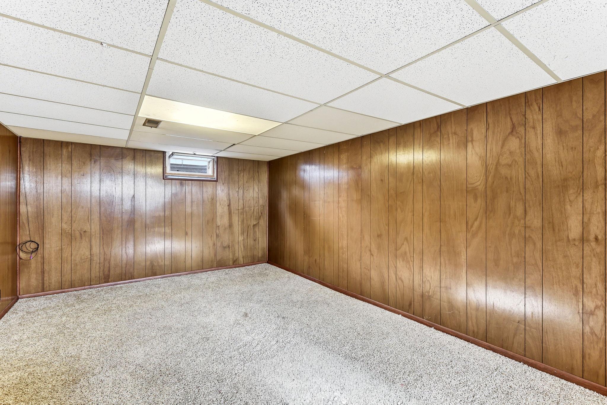 19-web-or-mls-548-82nd-Ave-NE-19.jpg