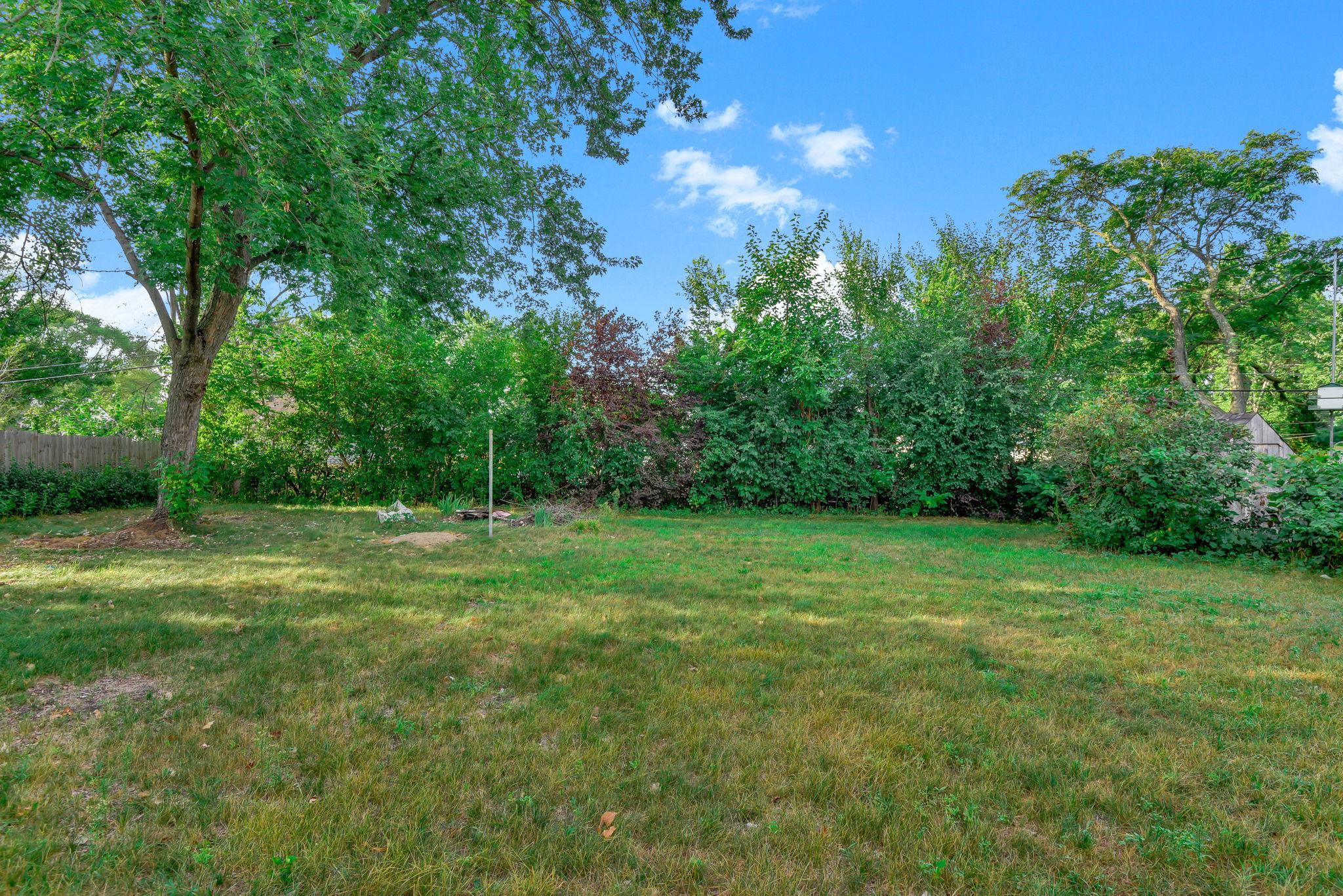 30-web-or-mls-548-82nd-Ave-NE-30.jpg