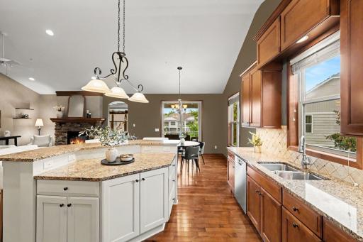 10776 Lyndale Bluffs Trail, Minneapolis, MN 55420