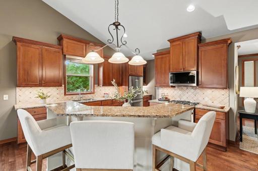 10776 Lyndale Bluffs Trail, Minneapolis, MN 55420