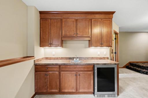 10776 Lyndale Bluffs Trail, Minneapolis, MN 55420