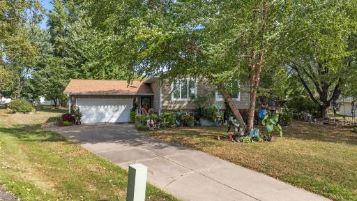 3-web-or-mls-110 Pine Circle Somerset-27.jpg