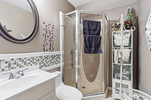 20-web-or-mls-110 Pine Circle Somerset-07.jpg
