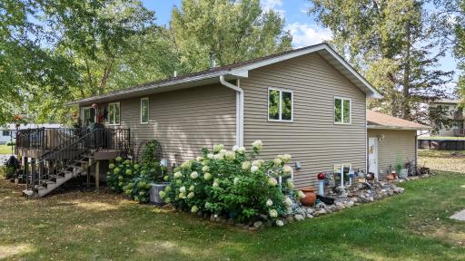 23-web-or-mls-110 Pine Circle Somerset-31.jpg