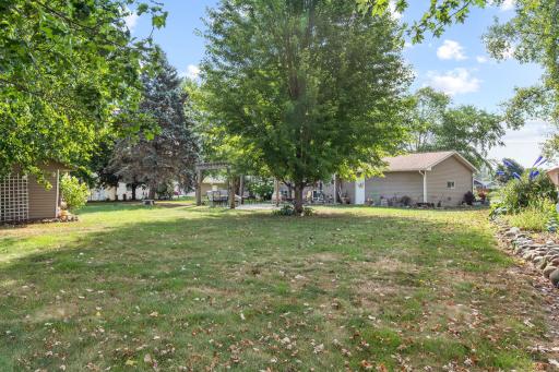 25-web-or-mls-110 Pine Circle Somerset-21.jpg