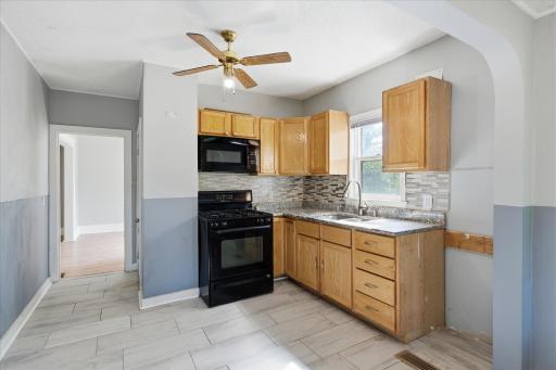 1565 7th Street E, Saint Paul, MN 55106