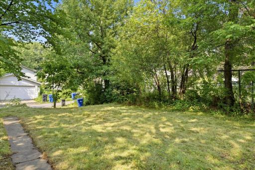1565 7th Street E, Saint Paul, MN 55106