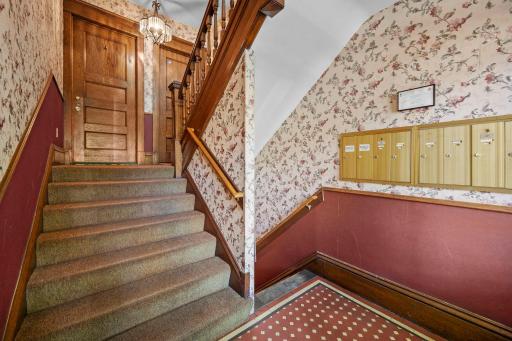 294 Dayton Avenue, 1E, Saint Paul, MN 55102