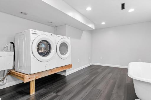 650 93rd St, Roberts, WI-32.jpg