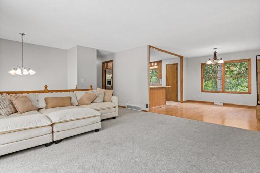 650 93rd St, Roberts, WI-4.jpg
