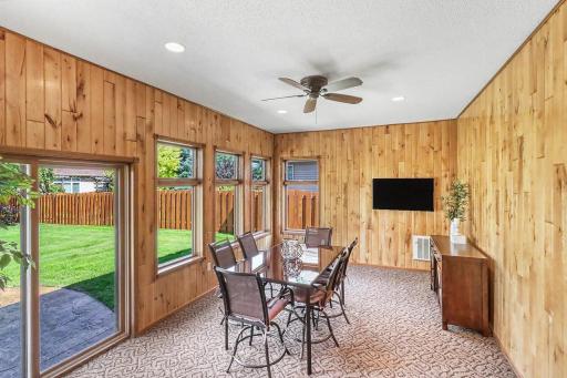 Sunroom1_0-1280.jpg